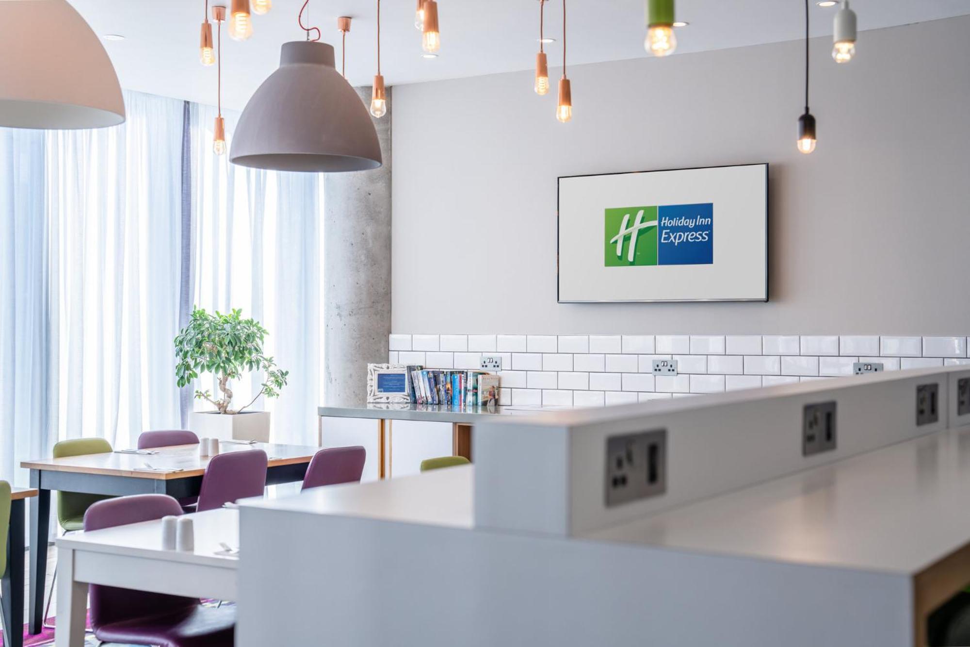 דייס Holiday Inn Express Aberdeen Airport By Ihg מראה חיצוני תמונה