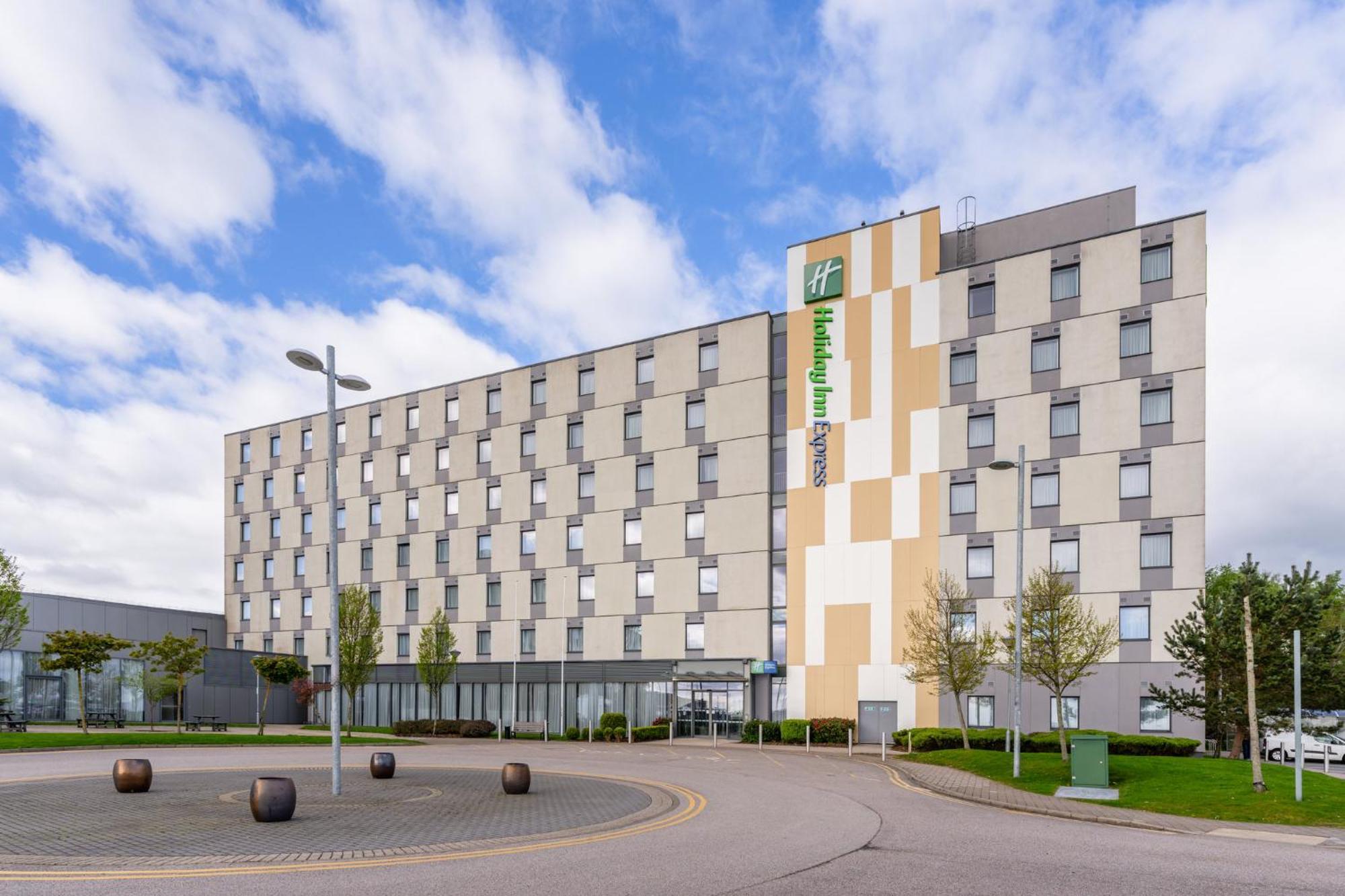 דייס Holiday Inn Express Aberdeen Airport By Ihg מראה חיצוני תמונה